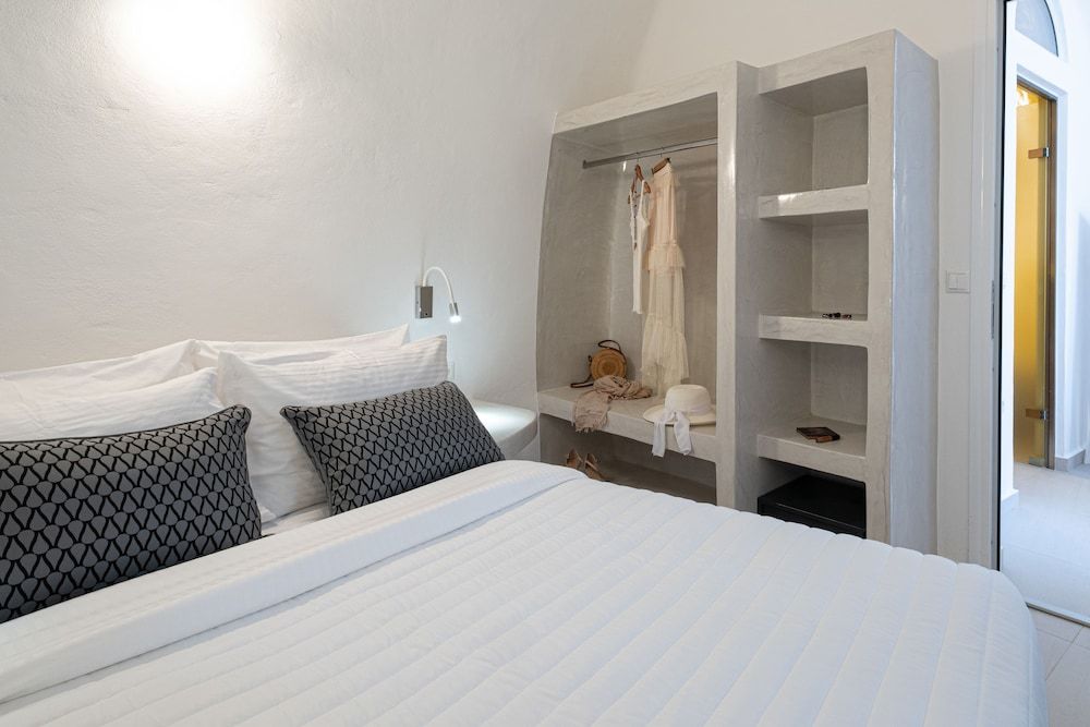 undefined Santoterra Antigua Suites 4