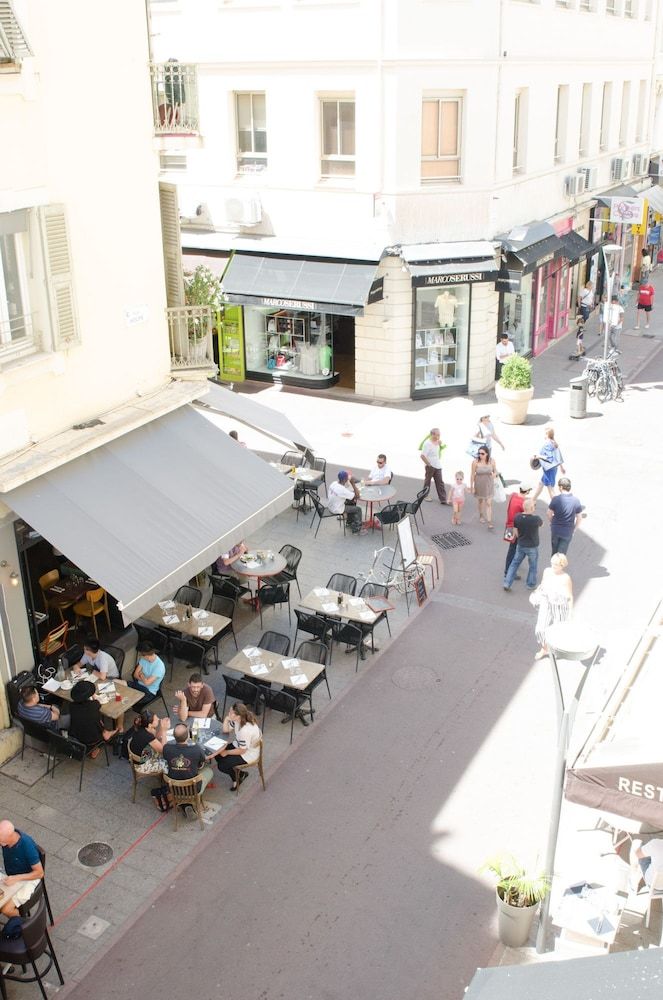 undefined Hotel Carolina 9