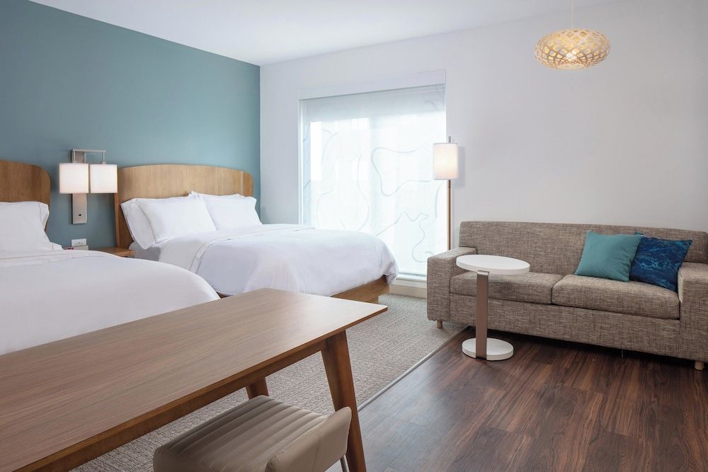 Studio, Multiple Beds, Non Smoking (Mobility Accessible, Roll-in Shower)