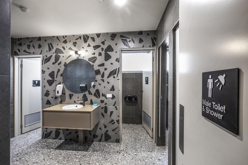 Royal Hotel by Nightcap Social Studio Double with Shared Bathroom 7