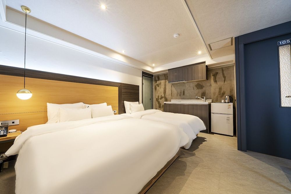 Songtan Number 25 Hotel Deluxe Twin Room 4