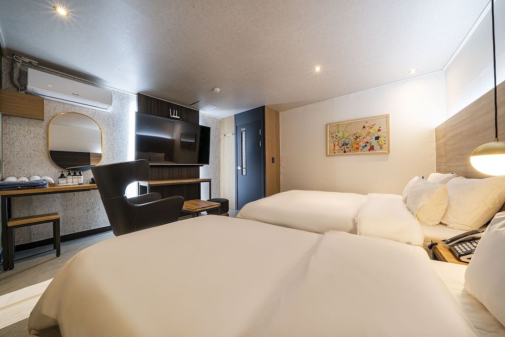 Songtan Number 25 Hotel Deluxe Twin Room 2