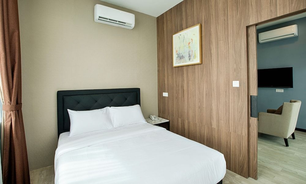 MTREE Hotel Nilai Presidential Suite, 1 Queen Bed, Non Smoking 2