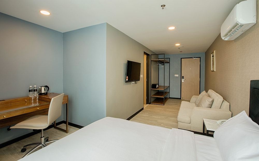 MTREE Hotel Nilai Executive Double Room, 1 Queen Bed, Non Smoking 3