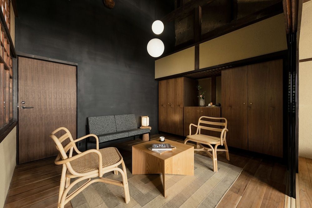 Nazuna Kyoto Gosho Deluxe Twin Room 5