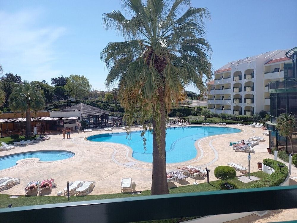 Ondamar Hotel Studio, Pool View 7