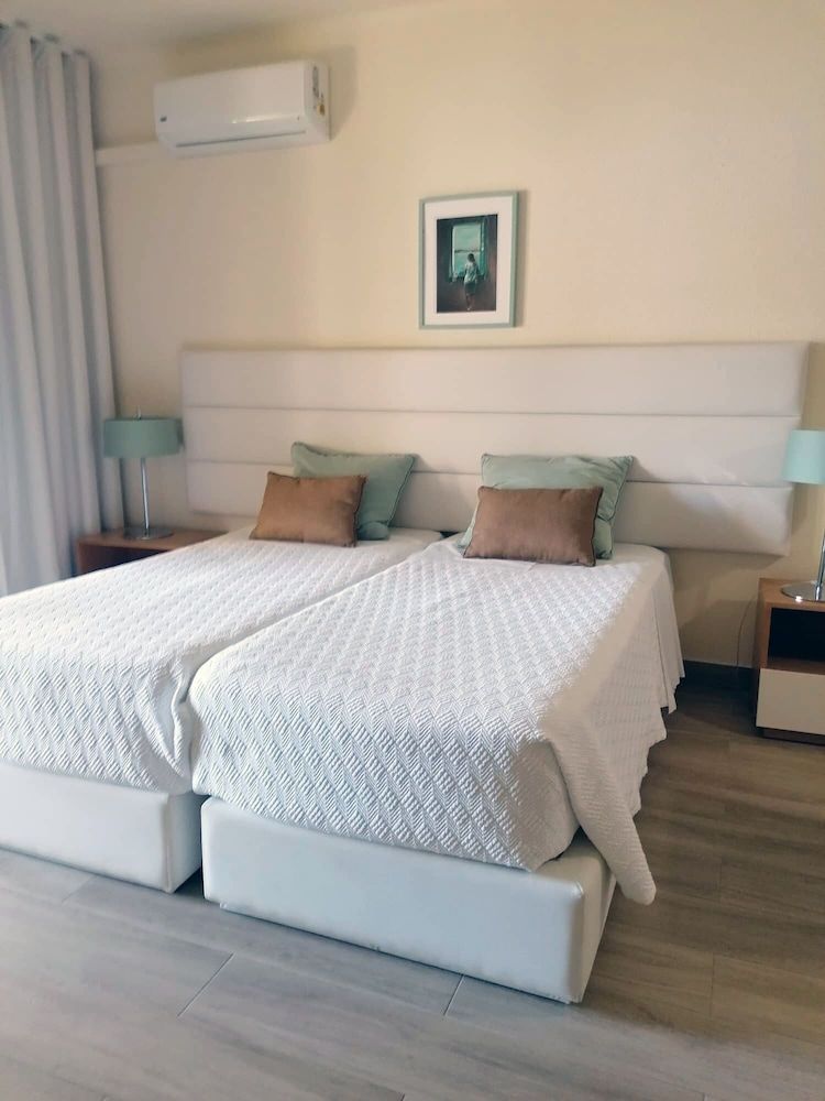 Ondamar Hotel Studio, Pool View 4