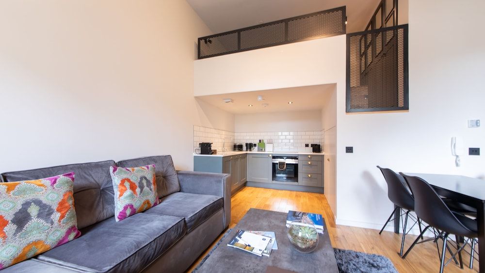 Linton Collection - Blackfriars Lofts Standard Apartment, 1 Bedroom, Mezzanine 13