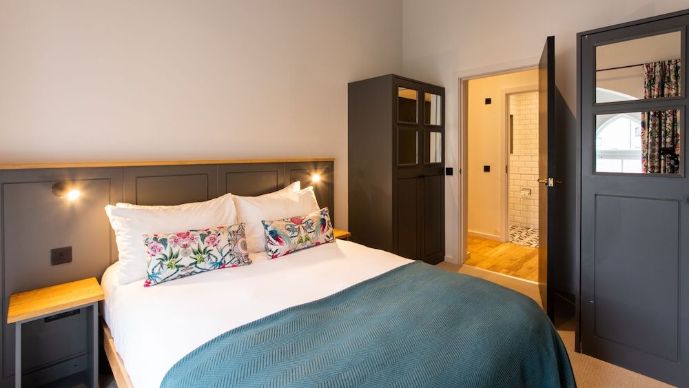 undefined Linton Collection - Blackfriars Lofts 9