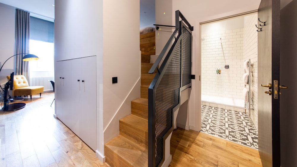 Linton Collection - Blackfriars Lofts Standard Apartment, 1 Bedroom, Mezzanine 6