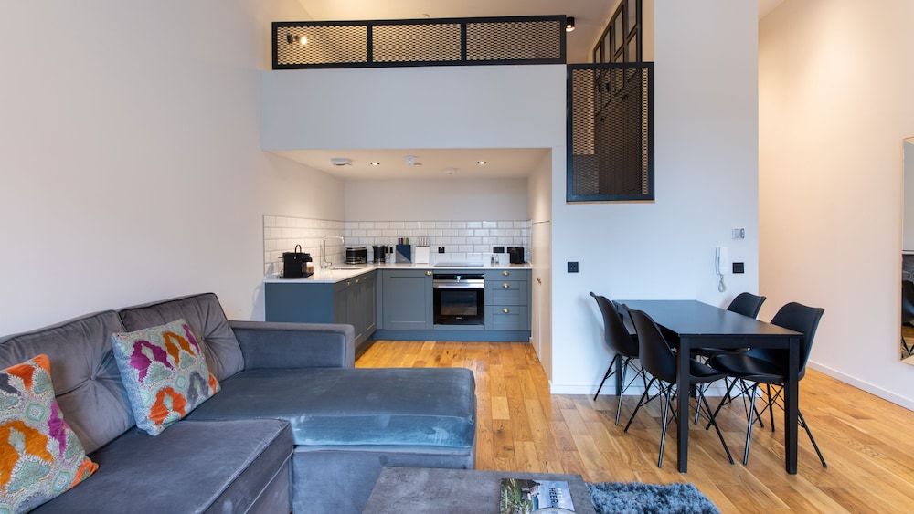 Linton Collection - Blackfriars Lofts Standard Apartment, 1 Bedroom, Mezzanine 16