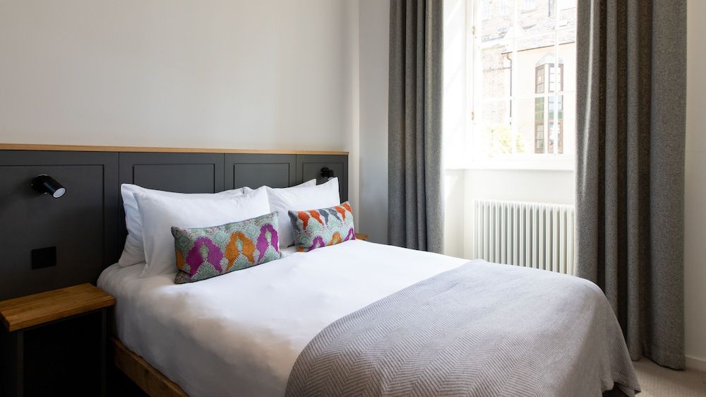 undefined Linton Collection - Blackfriars Lofts 6