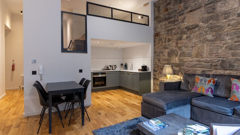 Linton Collection - Blackfriars Lofts Standard Apartment, 1 Bedroom, Mezzanine 19
