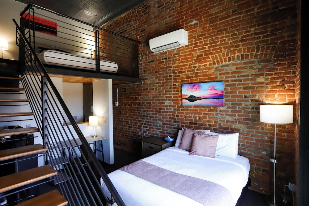 The Hotel Sturgis Signature Room, Multiple Beds, Accessible, City View 6