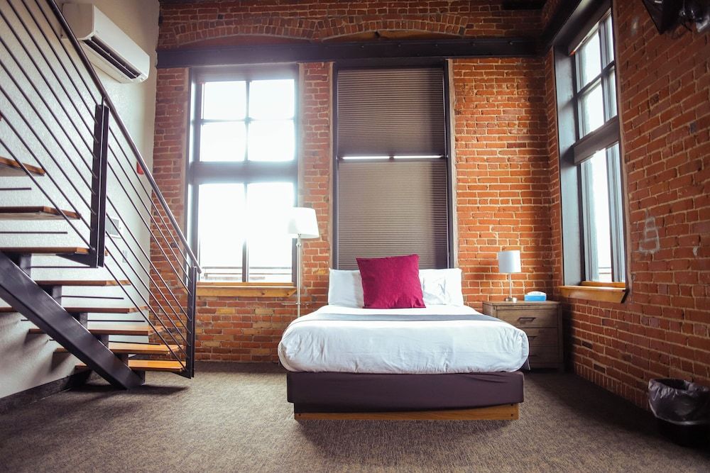 The Hotel Sturgis Panoramic Room, City View 8