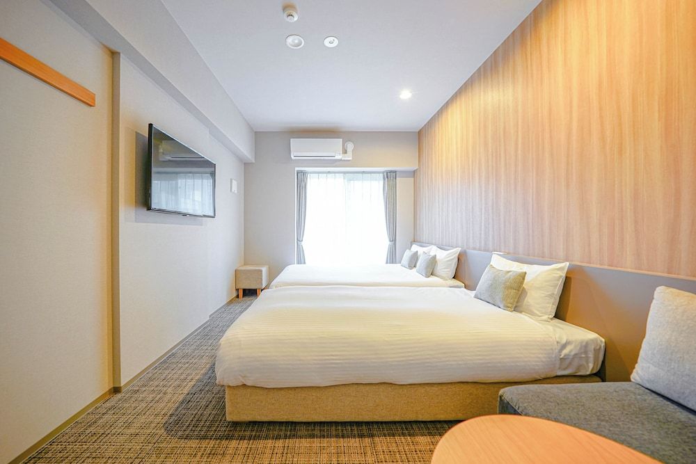 Nico Hotel Standard Triple Room 3