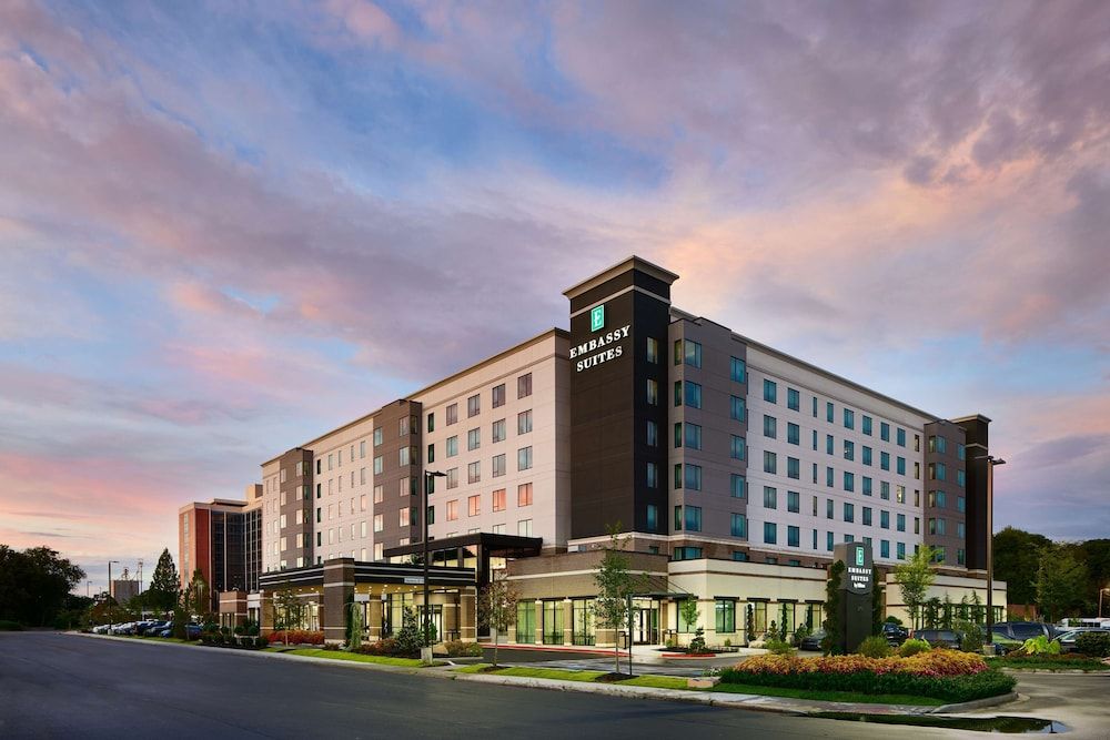undefined Embassy Suites by Hilton Atlanta Airport North 6