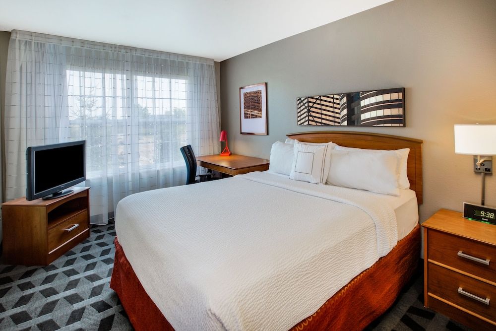 Suite, 2 Bedrooms (View)