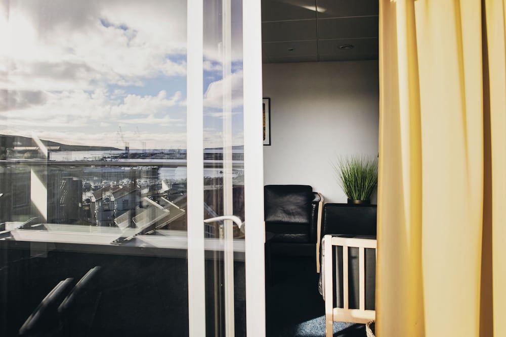 62N Hotel Suite, Balcony, Harbor View 4