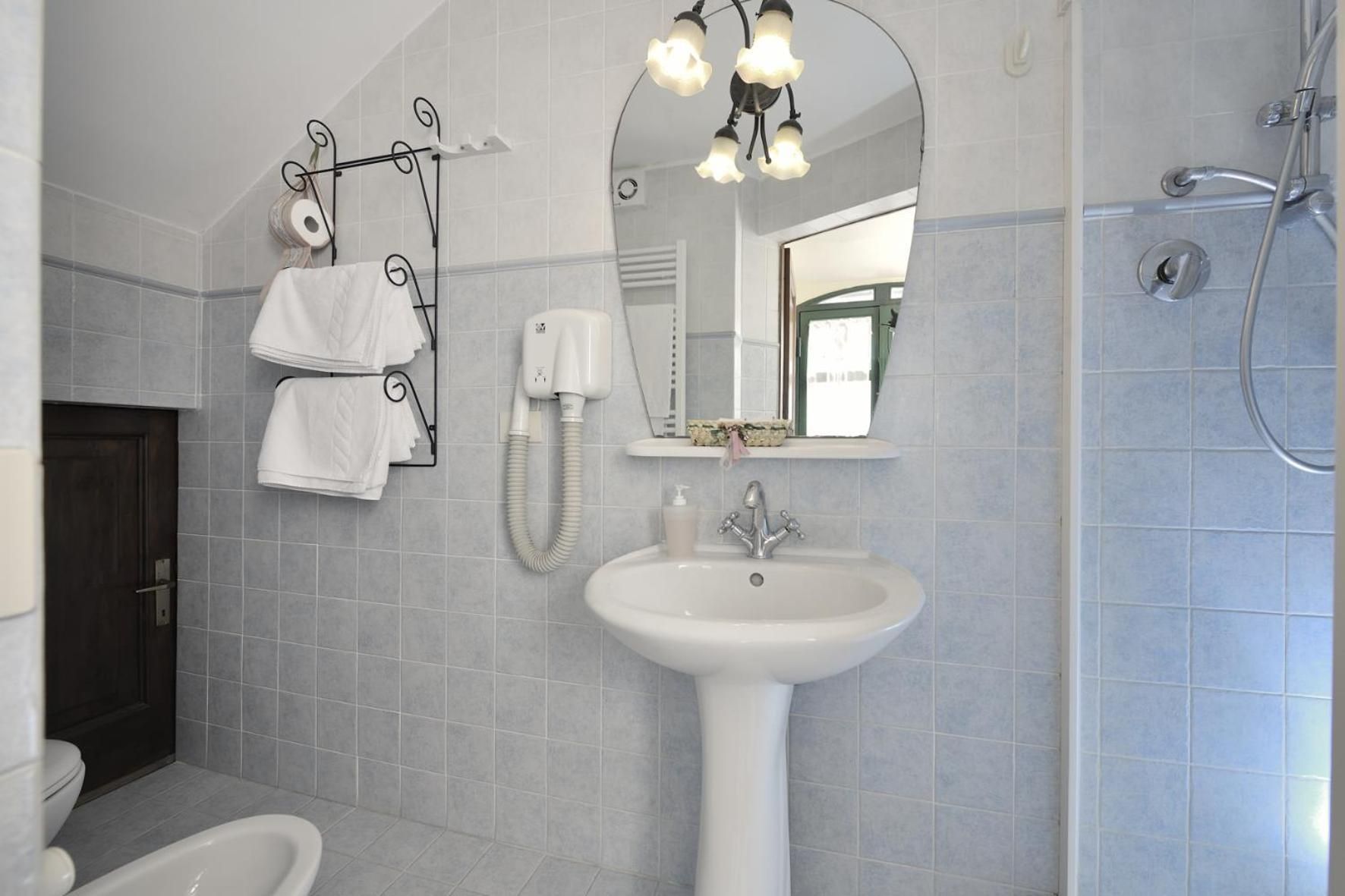 Superior One-Bedroom Apartment