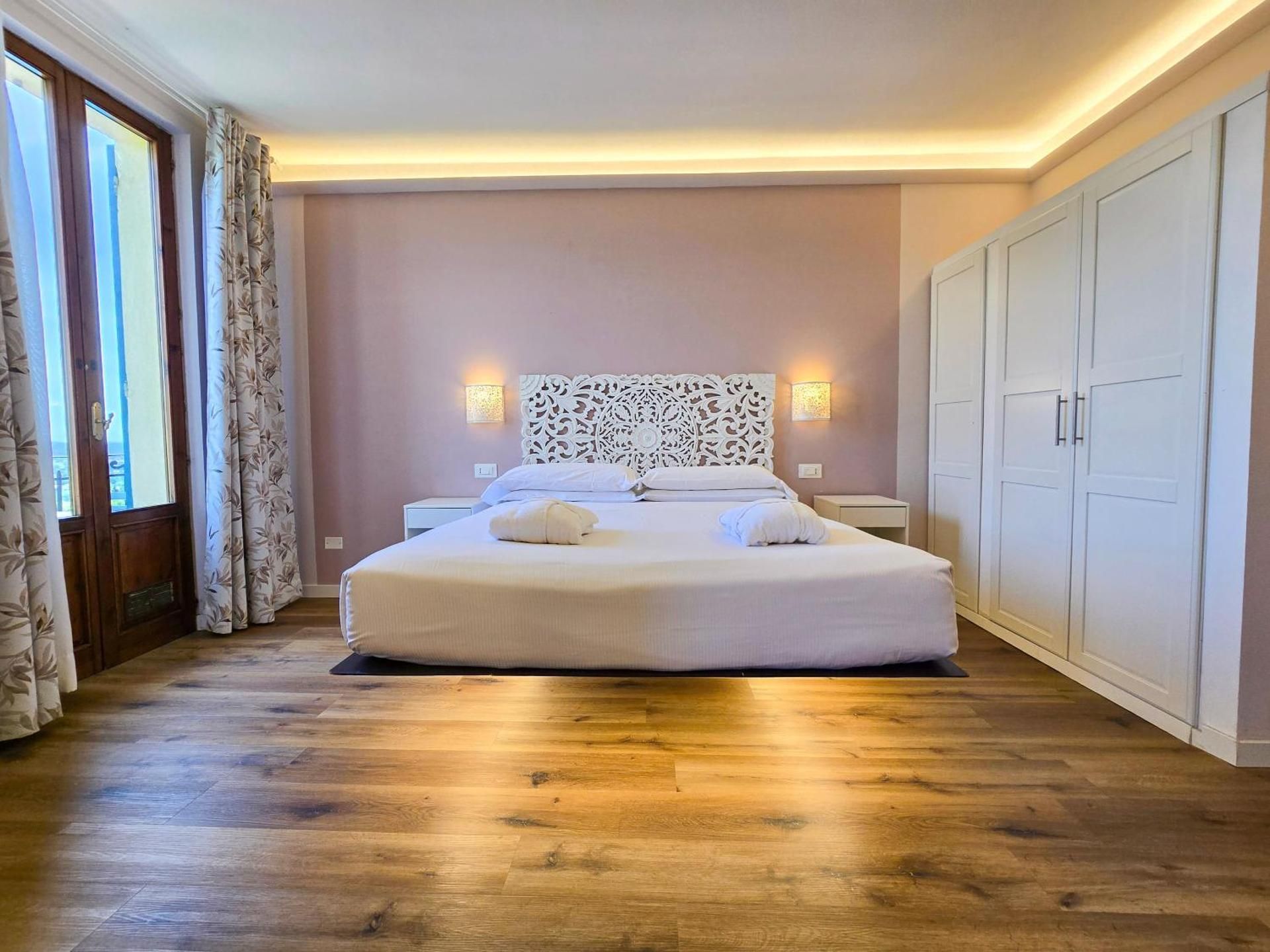 Double Room with Spa Bath and Balcony