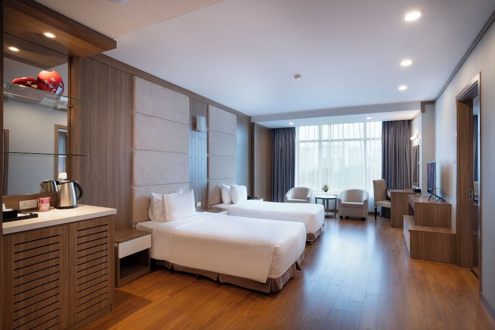 undefined Muong Thanh Grand Hanoi Hotel 2