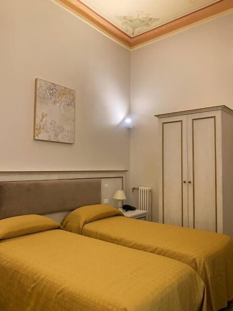 Double Room (No View)