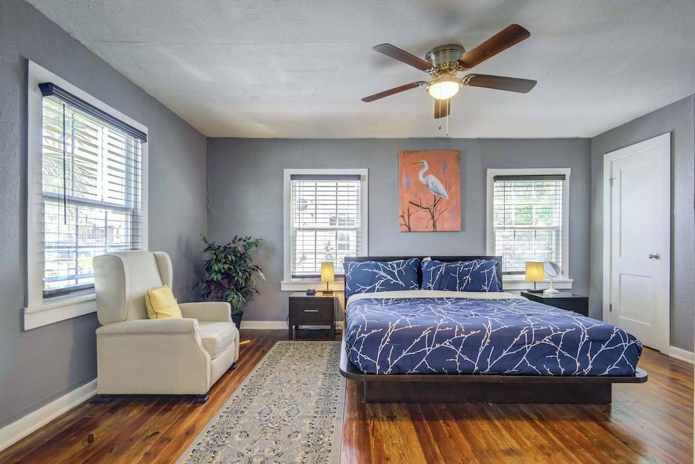 The George Manor Grand Suite