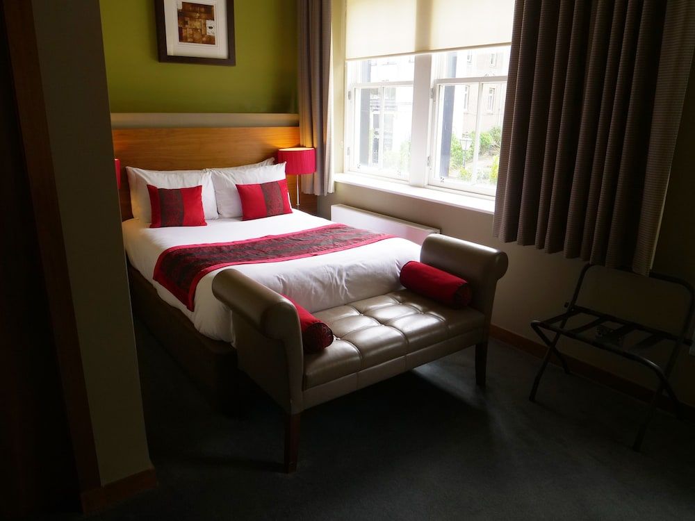 Classic Double Room