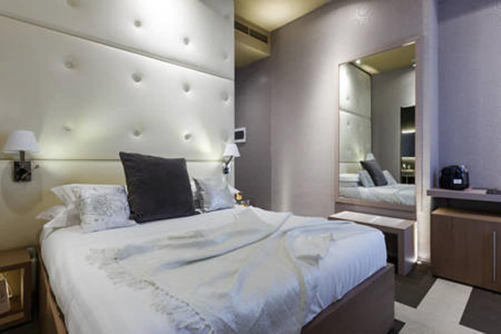 undefined Private Luxury Suite 9