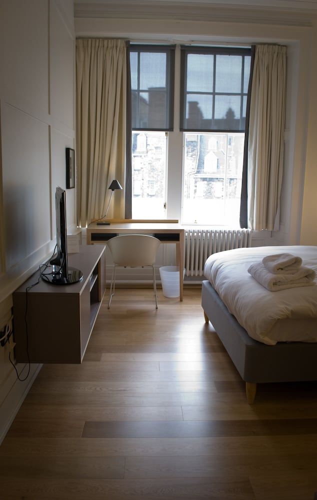 undefined Grasshoppers Hotel Glasgow 6