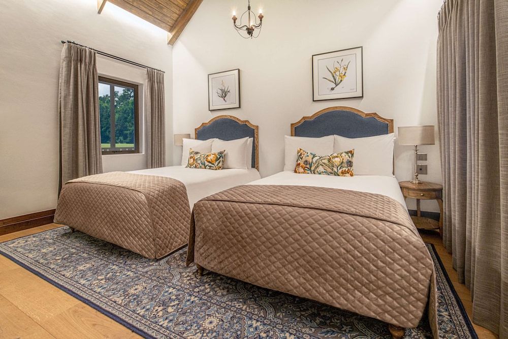 Roeshuis Superior King Bed Non-Smoking