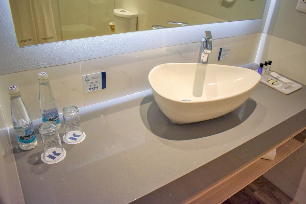 KALI Centro Mexico City Premier Twin Room 10