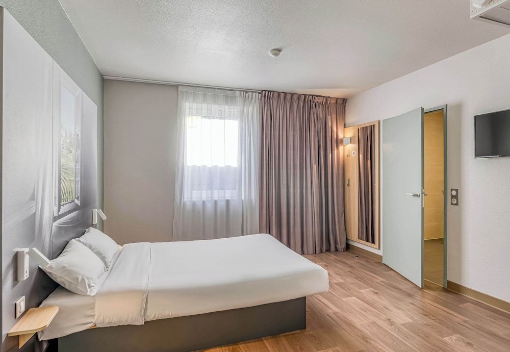 B&B HOTEL Bordeaux Langon Double Room, Accessible, Non Smoking 2