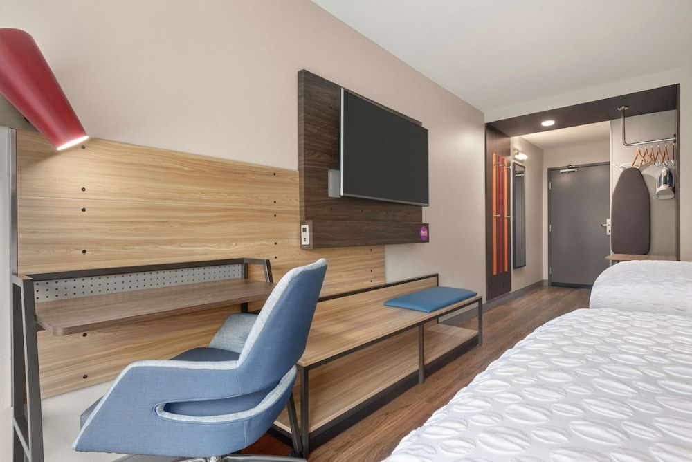 Room, 2 Queen Beds, Accessible (Hearing)
