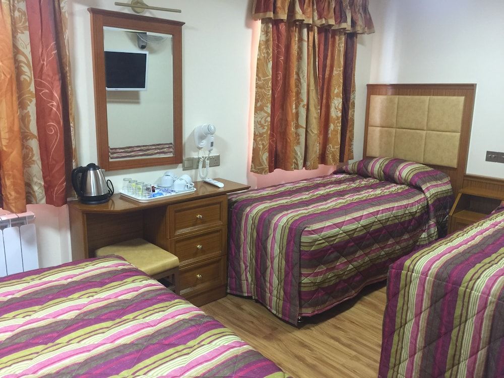 undefined White House Hotel London 10