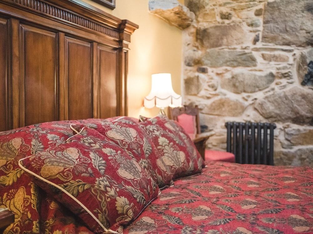 The Wayside and Whisky Barn Deluxe Double Room, Ensuite, Sea View (Annexe - Kingsize) 4