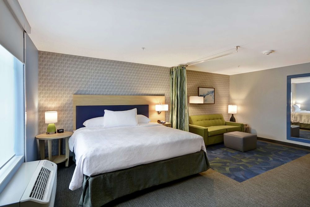 Studio Suite, 1 King Bed, Non Smoking