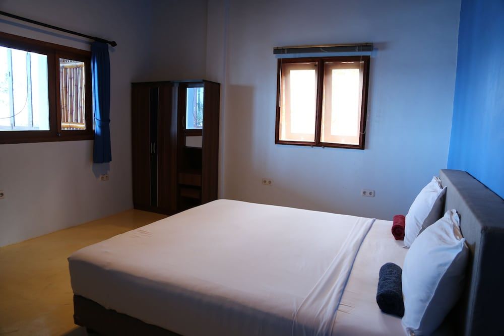 Pulau Weh Paradise Deluxe Double Room, 1 King Bed, Partial Ocean View, Beachside 2