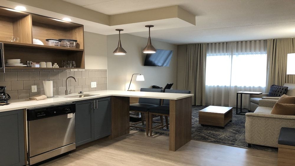 Suite, 1 Bedroom (Full)