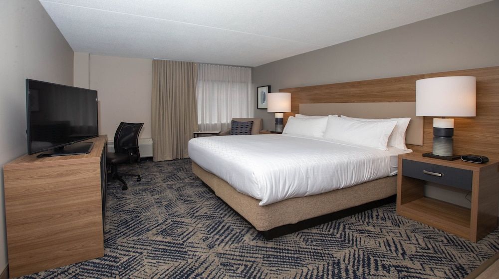 Studio Suite, 1 King Bed, Accessible (Communications)