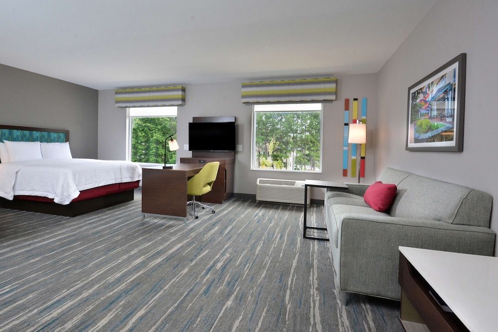 Suite, 2 Queen Beds, Accessible, Bathtub (Refrigerator)