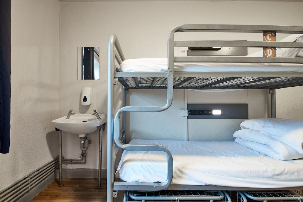 Bed in 4 Bed Dorm with Shared Bathroom