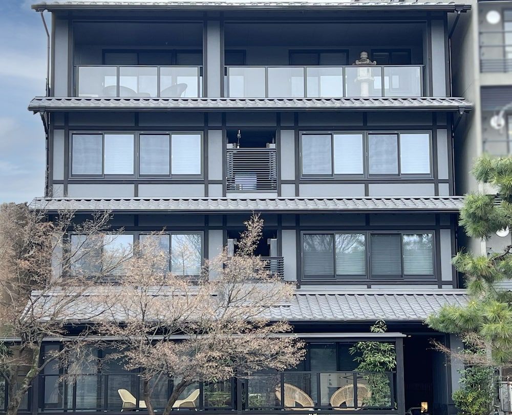 undefined Rinn Gion Shirakawa 2