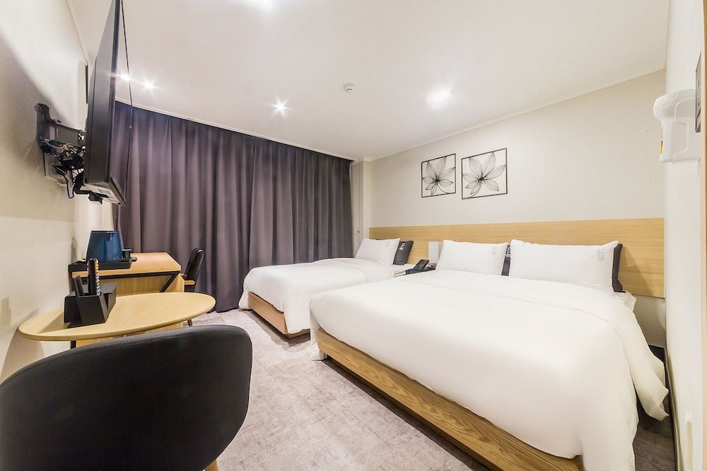 Pyeongtaek Stay Hotel Standard Twin Room - Free Fitness Center 2