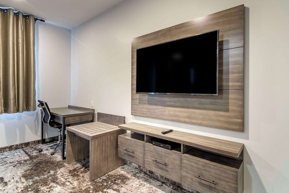 undefined The Hue Hotel, Ascend Hotel Collection 2