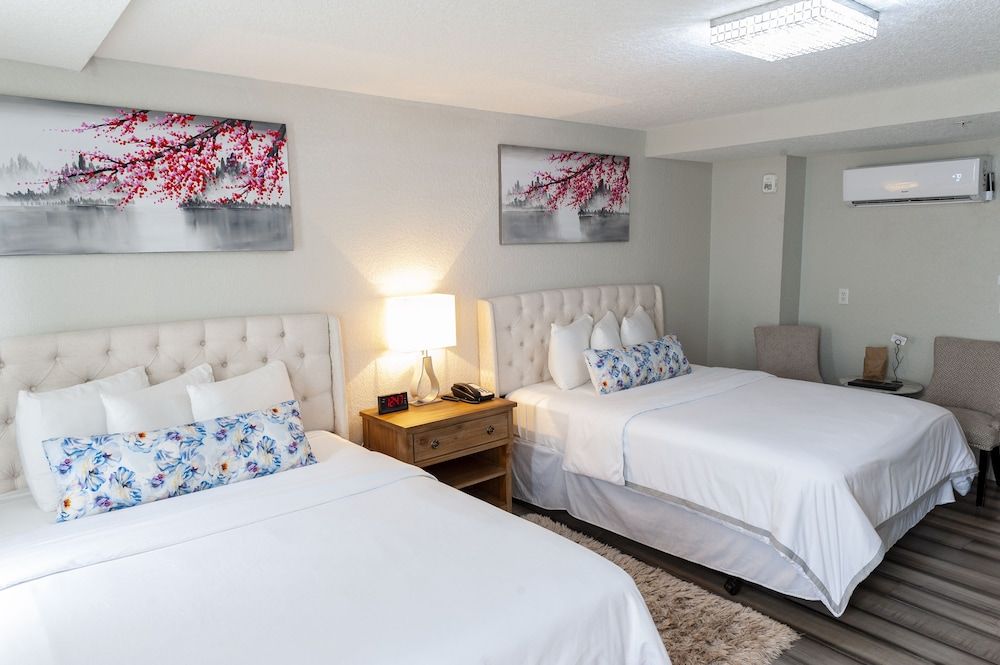 Artisan Downtown Classic Room, 2 Queen Beds