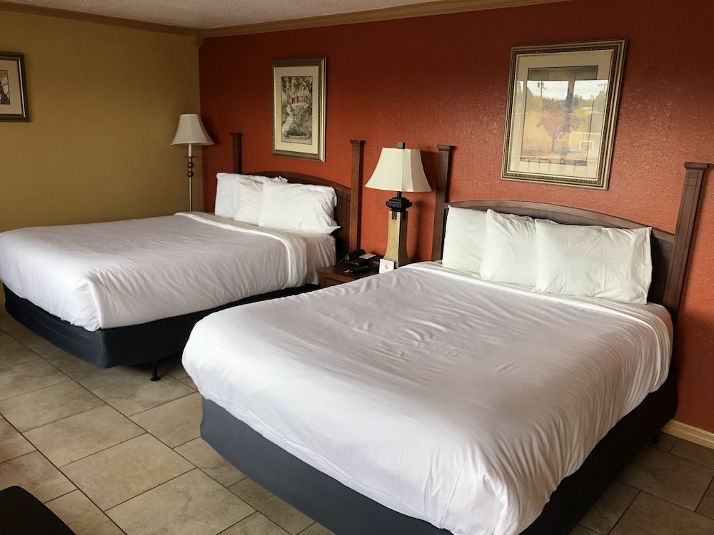 Room, 2 Queen Beds, Non Smoking