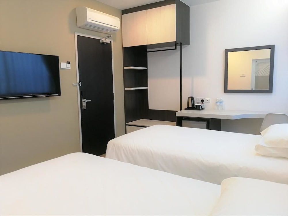 undefined Legacy Hotel 2