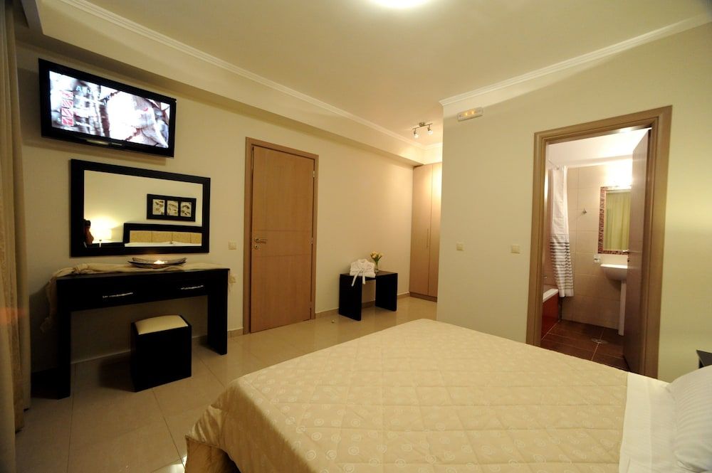 Luxury Villa, 2 Bedrooms, Pool View